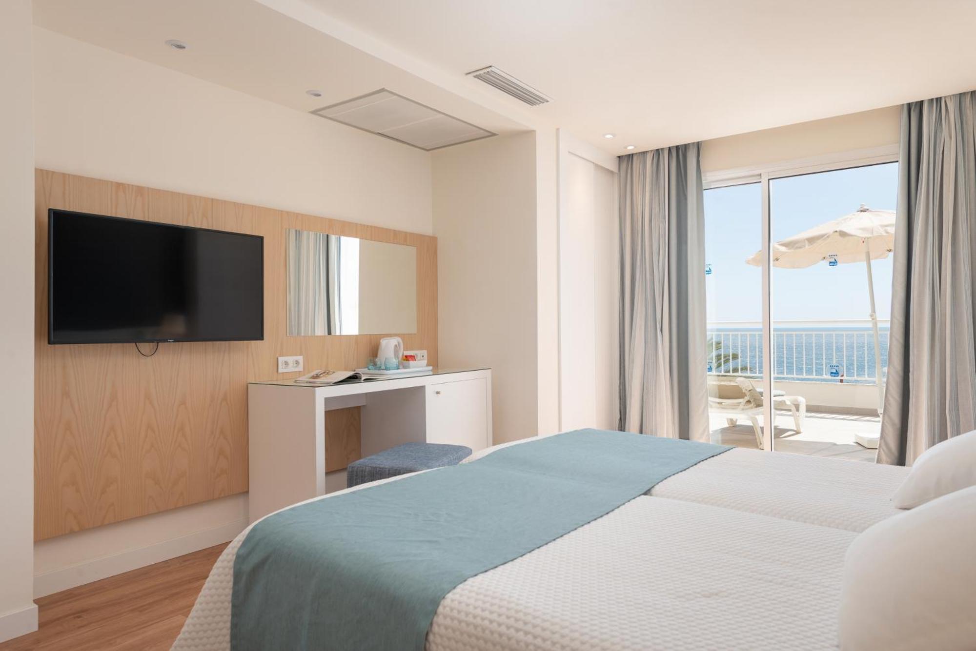 Hotel Cala Bona Cala Bona  Room photo